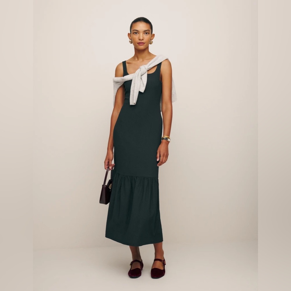 Clara Mae knit dress. Black size M